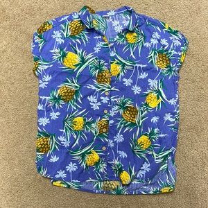 Old Navy women button down tropical shirt. XS